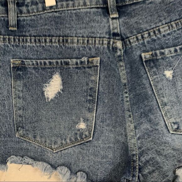 Kancan Distressed Denim Shorts - Size Medium - Picture 8 of 10